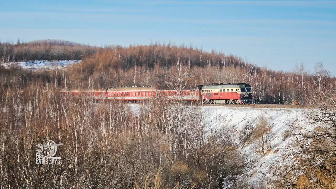 铁影蜿蜒在林海雪原滨绥铁路运转记其二