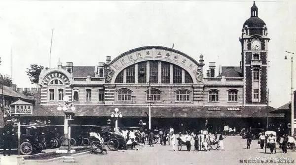 正阳门东车站,始建于1903年,是当时全国最大的火车站,距今已有114年