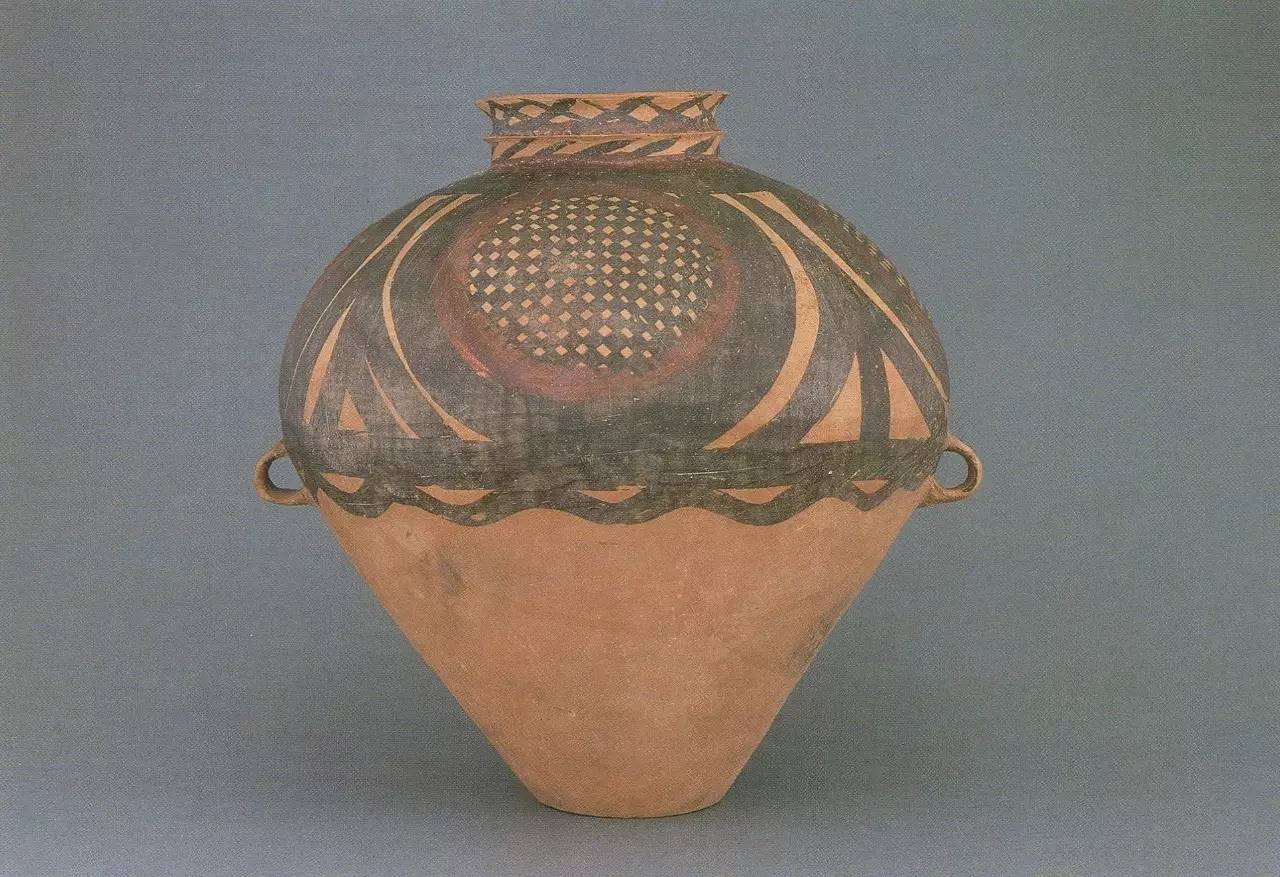 新石器时代 仰韶文化螺旋纹彩陶双耳瓶