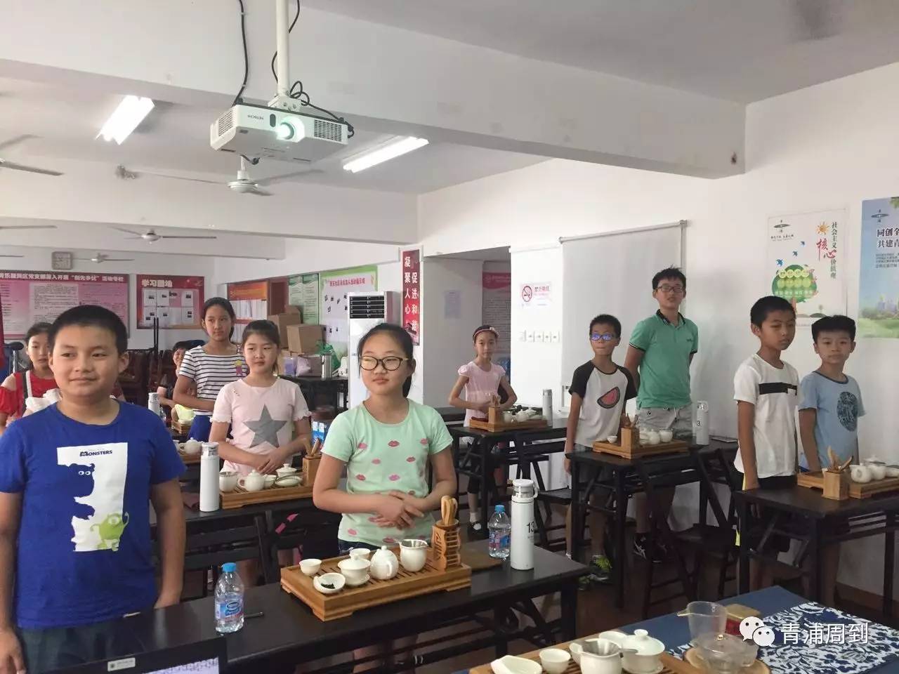 快乐一夏丨少儿茶艺进社区,夏阳街道这群小学生细品茶文化