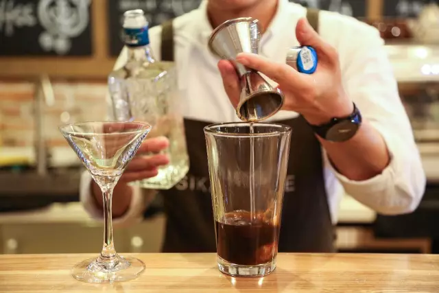 Ultimate Espresso Martini Shot Recipe: A Decadent Delight for Coffee Lovers