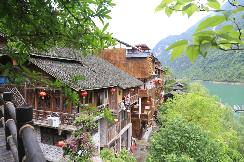 重庆渝东南丰富旅游资源,引发海南媒体广泛关注