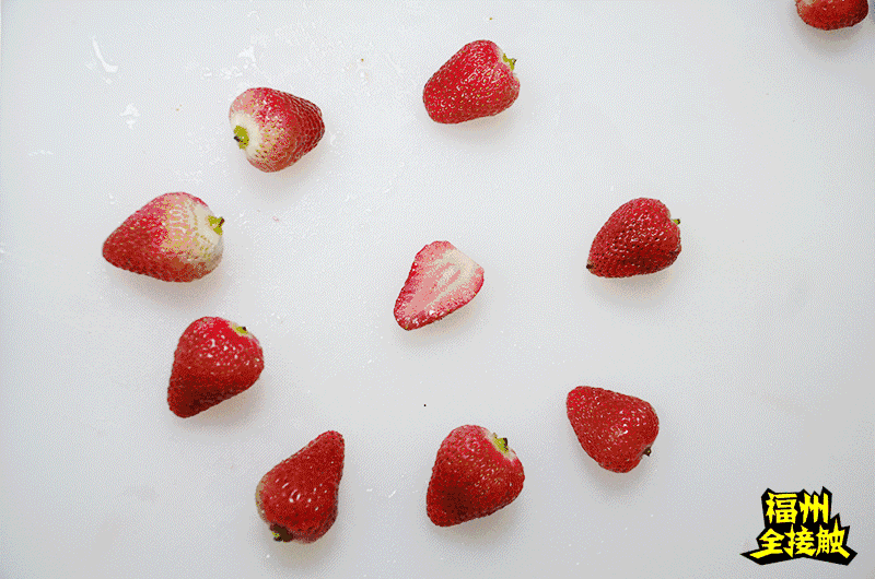 "草莓波波"