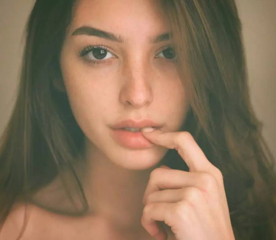 97年的美国麻豆 celine farach 甜美性感的尤物