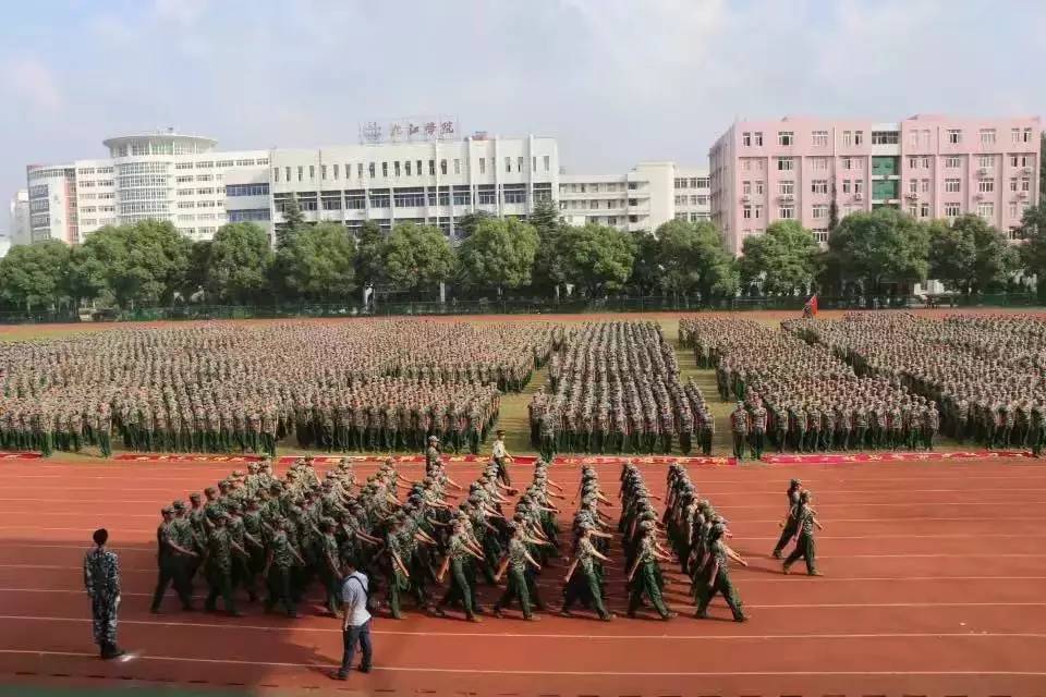 最近几天九江学院专科录取通知书已经录取发放了,各给萌新们不要着急