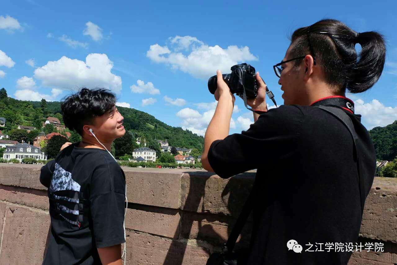 浪漫的法国之旅吧各位下期,我们不见不散拍摄 朱之豪 毛如君编辑