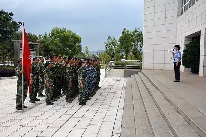 安宁好孩子学校组织学生到云南省未成年犯管教所教育警示中心学习