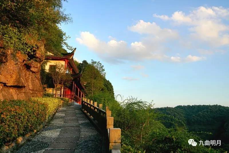 奉化西岭山夕阳山外山