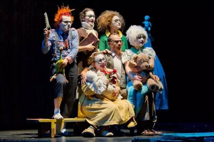滑稽戏小丑英国tnt剧团,日本四季剧团,埃及文化现代舞艺术团