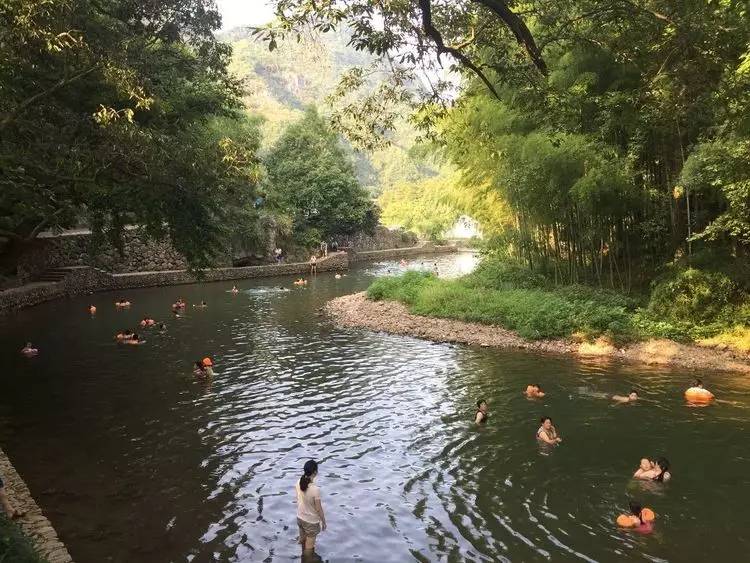 茜洋村人口_水茜镇安寨村图片(3)