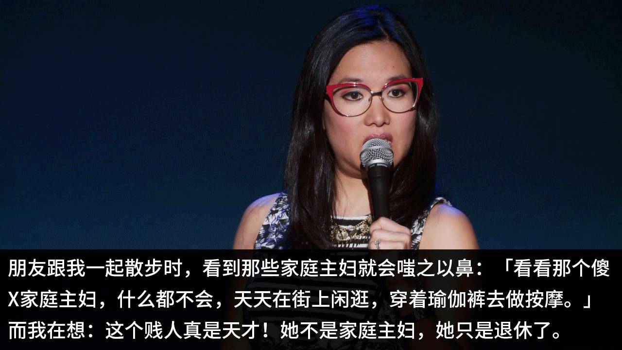 当阿丽讲了好几年脱口秀之后,朴兰德的演艺事业起来了——他出演了一