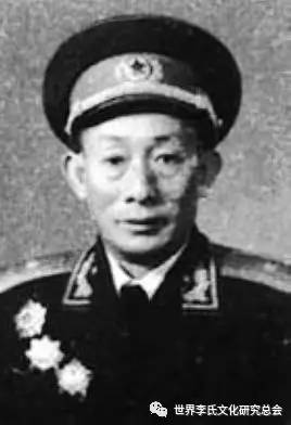 李长暐少将