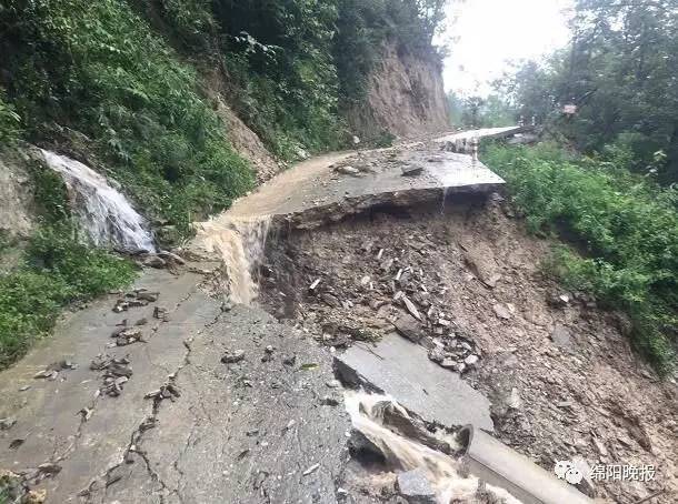 连日暴雨,山洪,泥石流,塌方,北川15个乡镇受灾,部分道路中断!