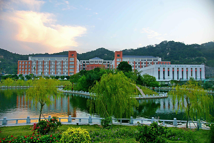 2.黎明职业大学