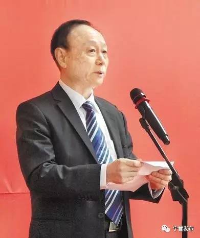 晶龙集团董事长_帅特龙集团董事长照片(2)