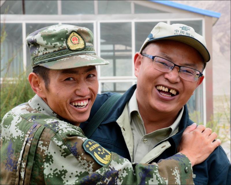 天路鸿雁记格尔木市格唐邮路投递员葛军