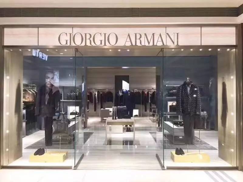 giorgio armani杭州大厦店8月29日全新启幕更多秋冬男装新品请至b座1f