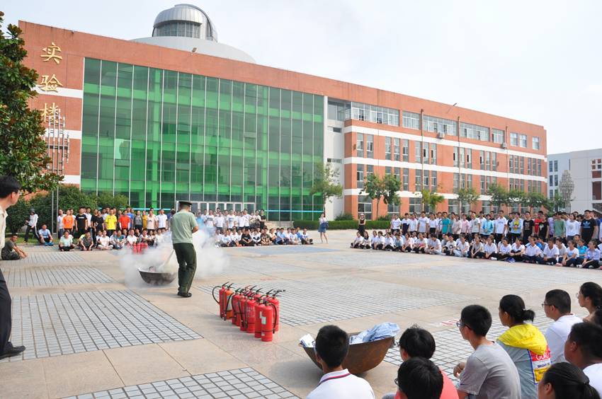 【认真筹划做准备 未雨绸缪筑平安】青西新区胶南一中