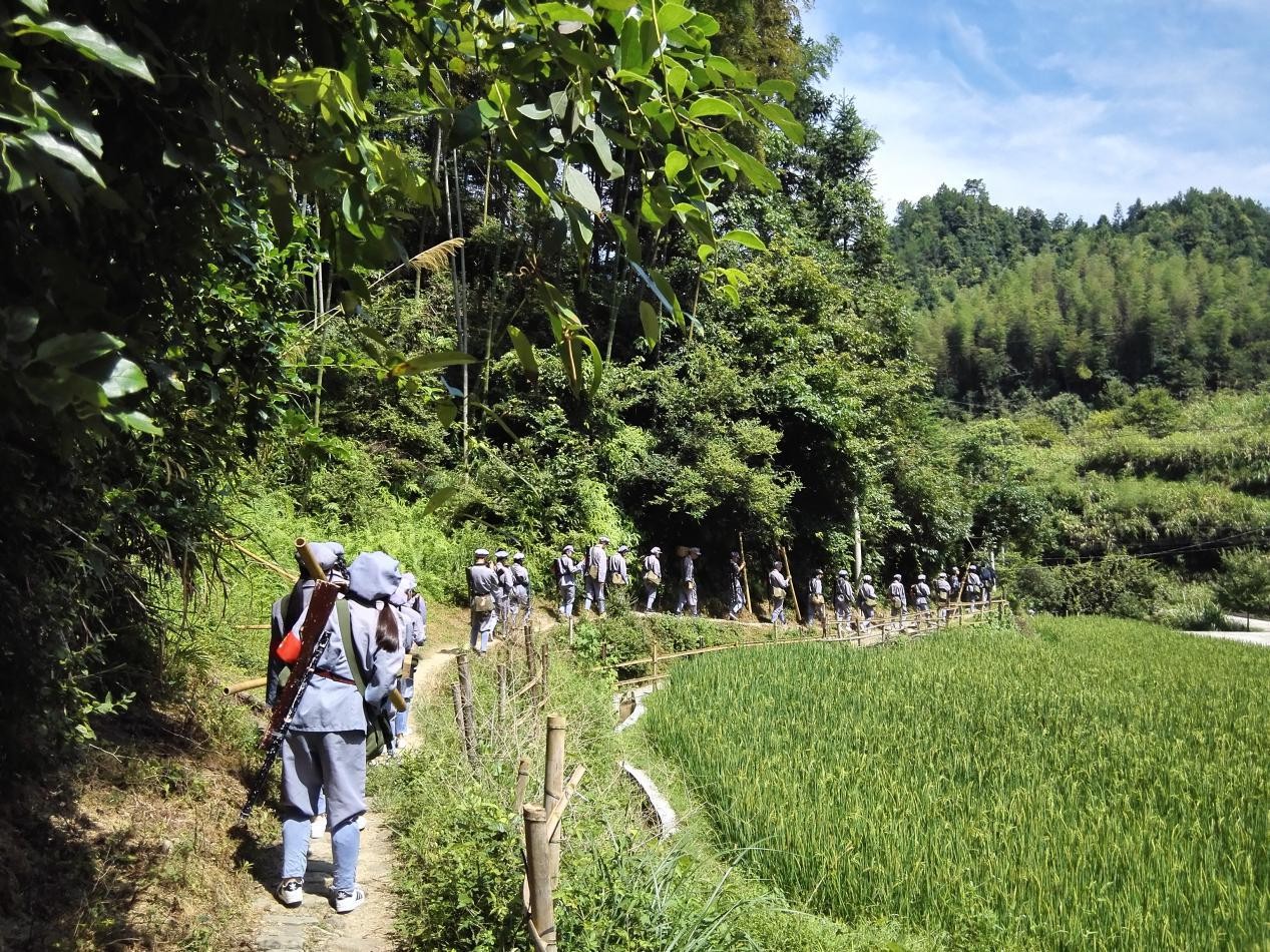 井冈山行纪 红军的一天