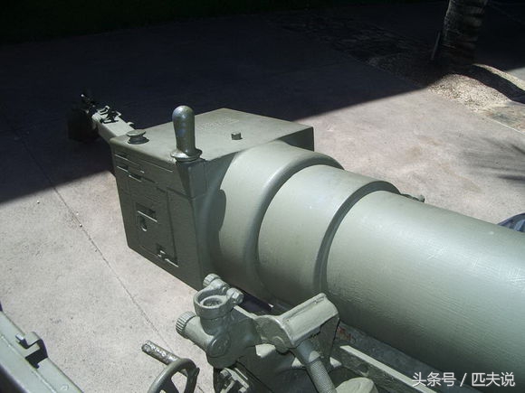 二战美制m3型105mm榴弹炮看这炮口就该知道威力如何