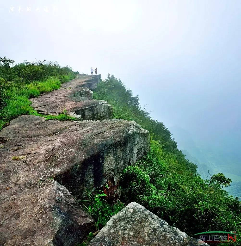 美丽秀山——游川河盖