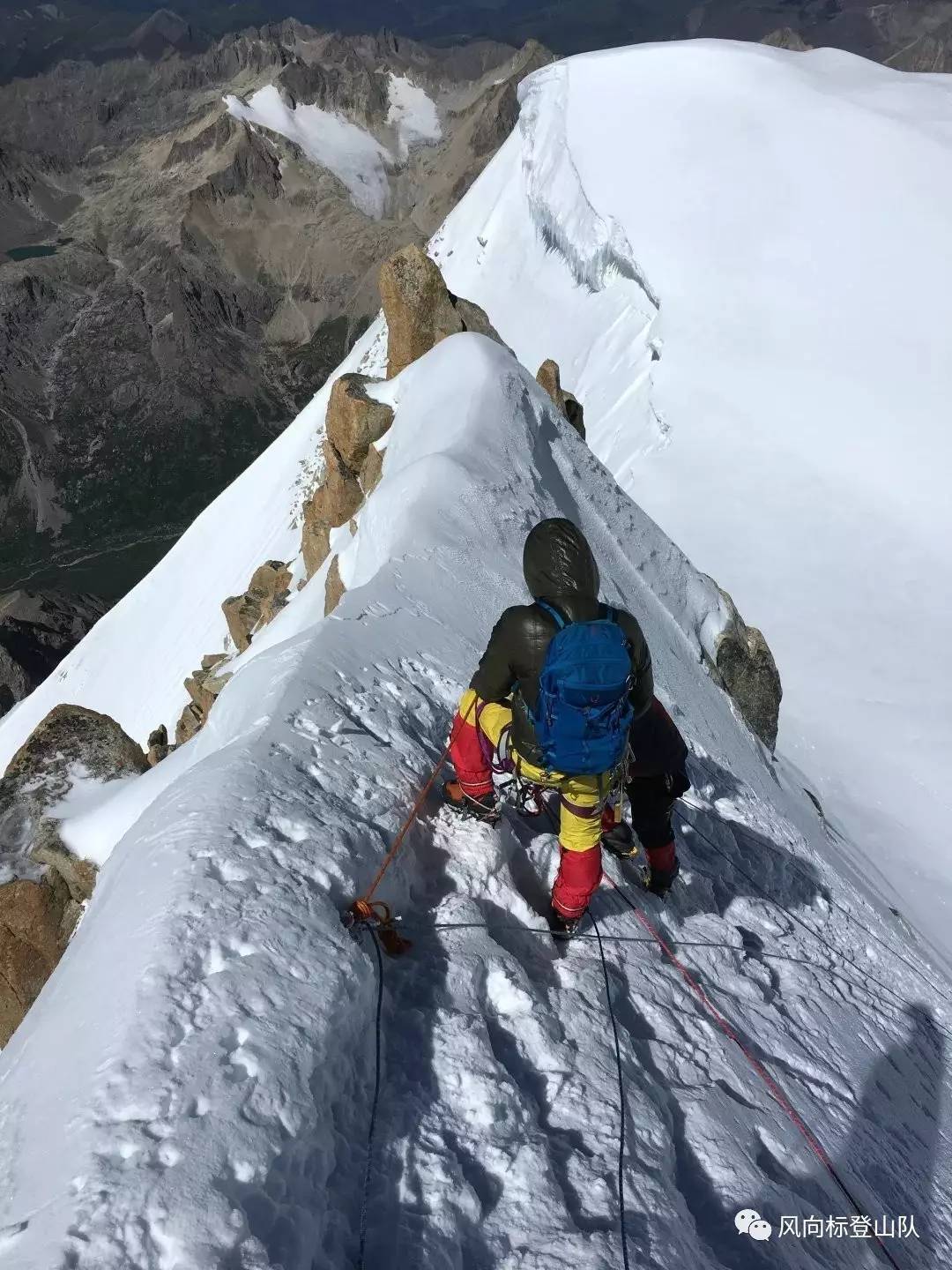 助你自主攀登雪山,享受攀登乐趣