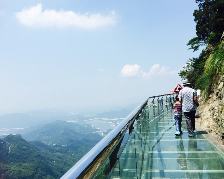 高空玻璃栈道