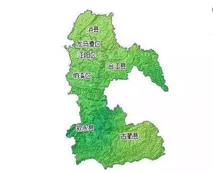 全县地域成半岛形伸入黔北,西面与叙永县毗邻,东南北三面与贵州省毕节