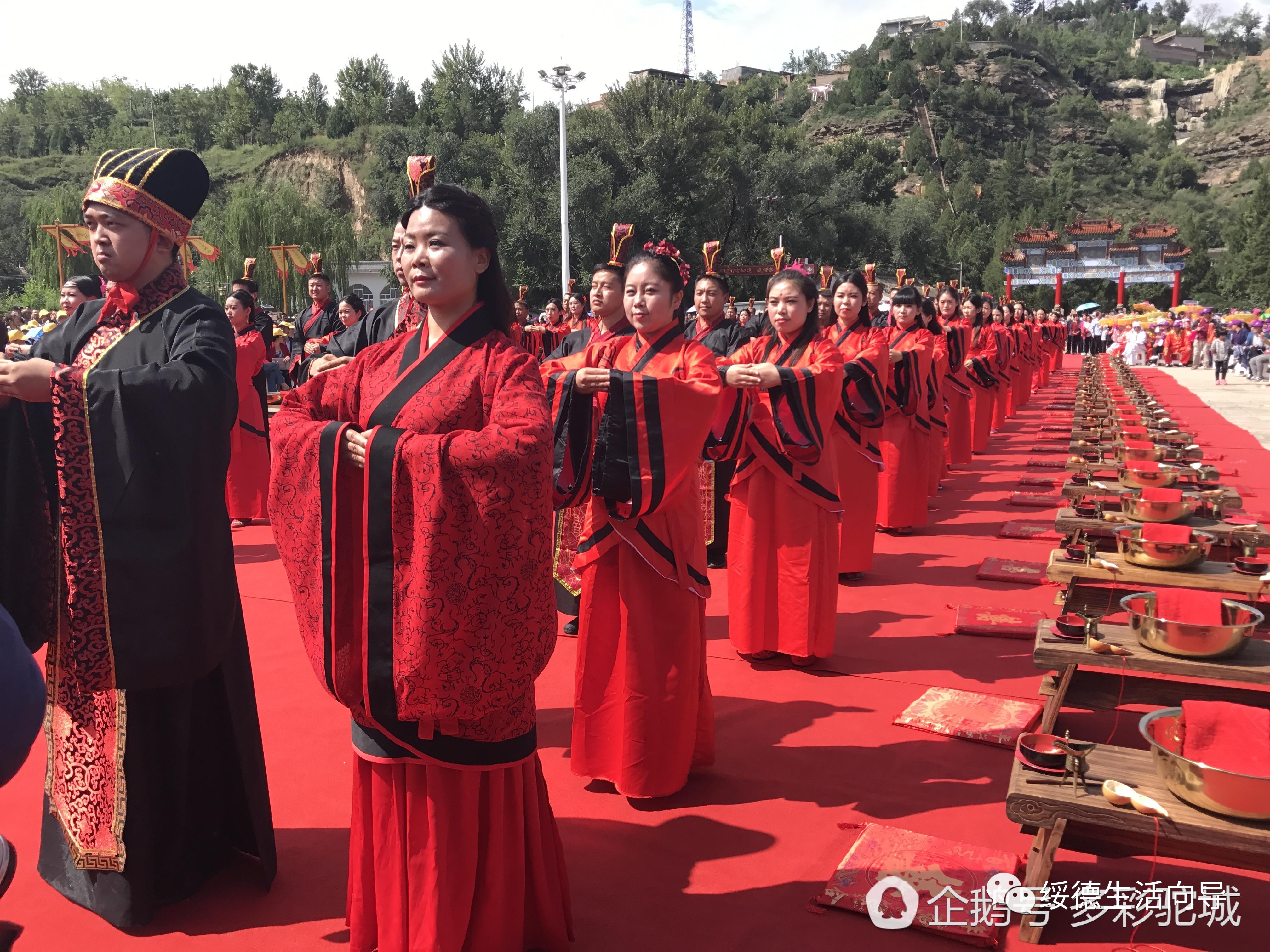 女子嫁前改变发型的礼仪.