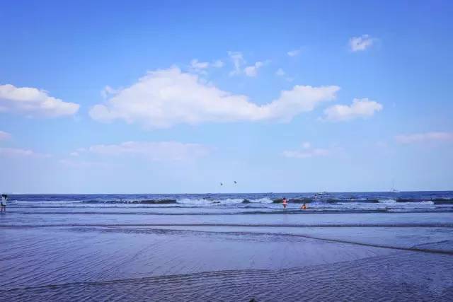 天湛蓝,海澄澈,有一种旅行叫秋天去日照看海!