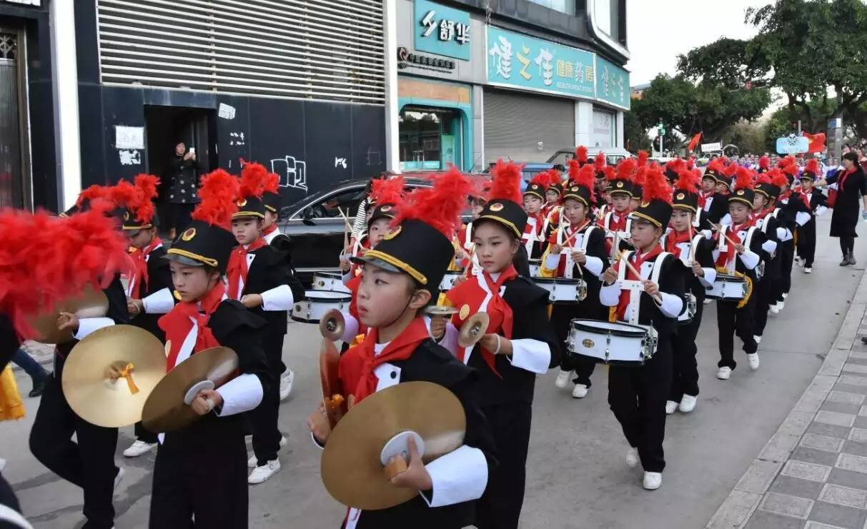 开学季|文山实验小学鼓号队荣获"全国优秀鼓号队",快看这些萌娃的表演