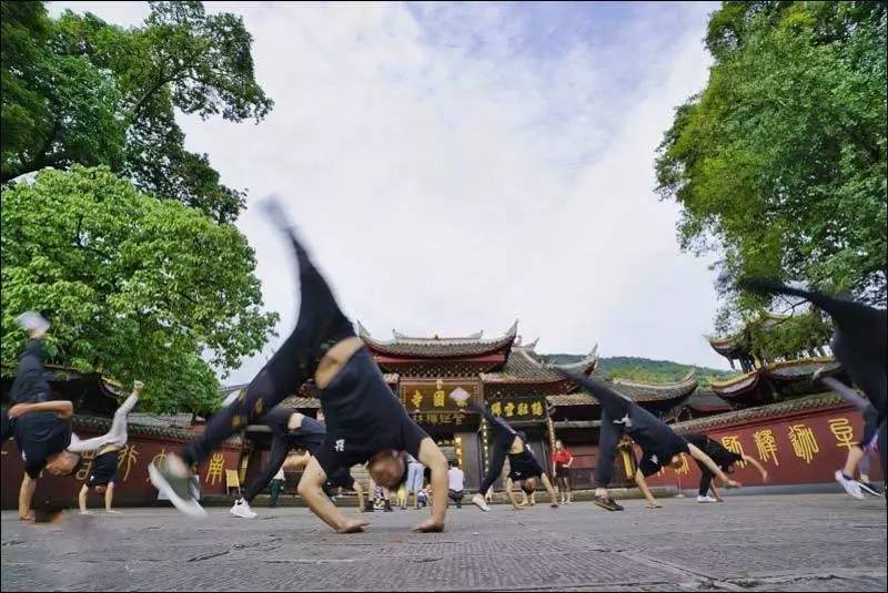 峨眉武术动静虚灵飘逸自然