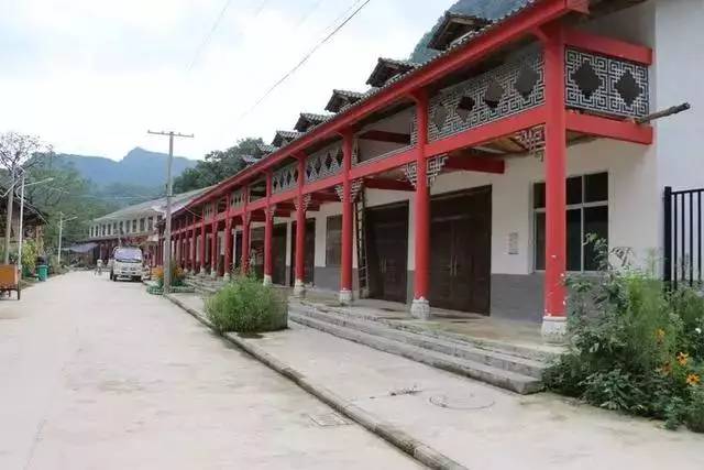 宁静美丽的陕南特色小山村南郑庙坝村