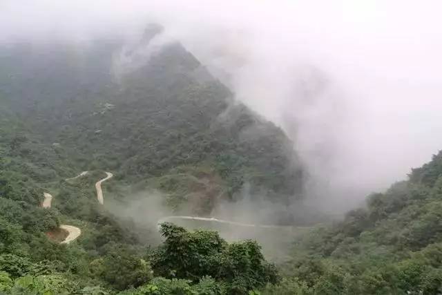 宁静美丽的陕南特色小山村南郑庙坝村