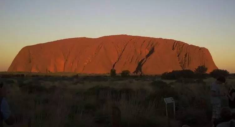 艾尔斯巨石 ayers rock