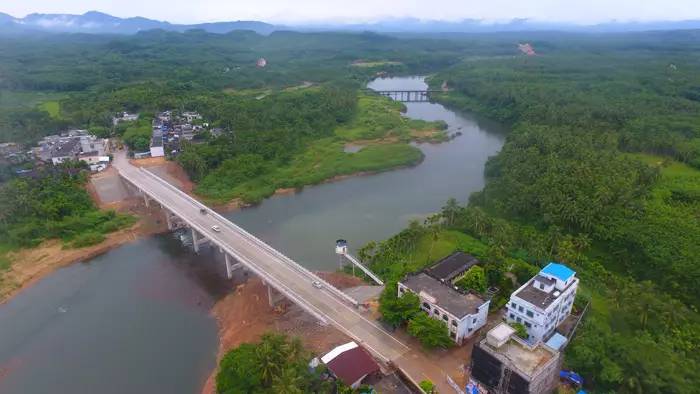 琼海:东太大桥建成通车