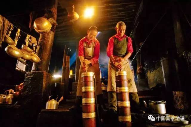 打酥油吐蕃时期"药王"宇拓·云丹贡布在《四部医典》中记载"新鲜