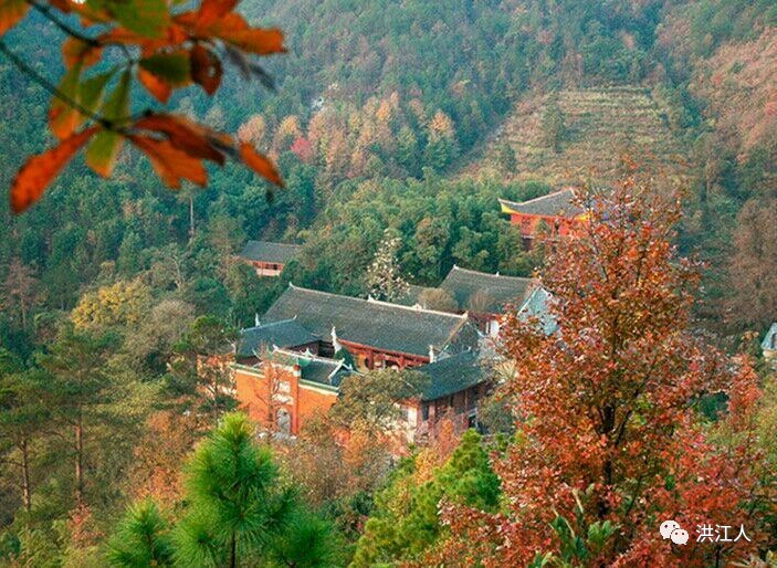 洪江 嵩云山枫叶流丹中的大兴禅寺