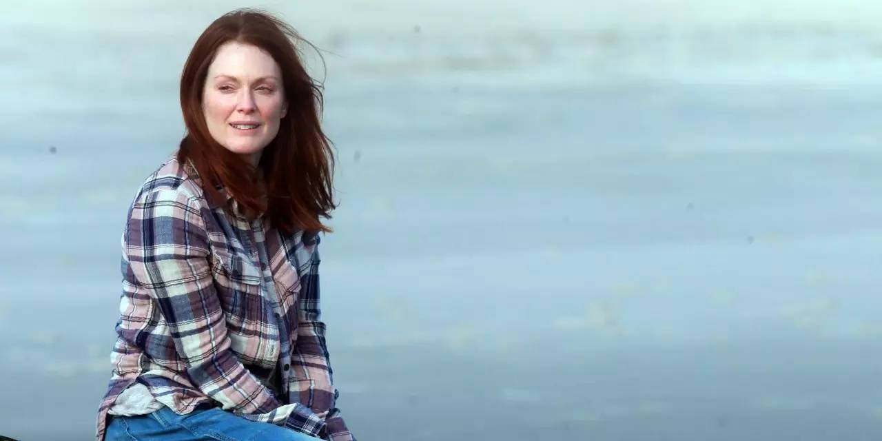 好色| julianne moore:她是大满贯女主角,她用生命诠释脆弱和敏感