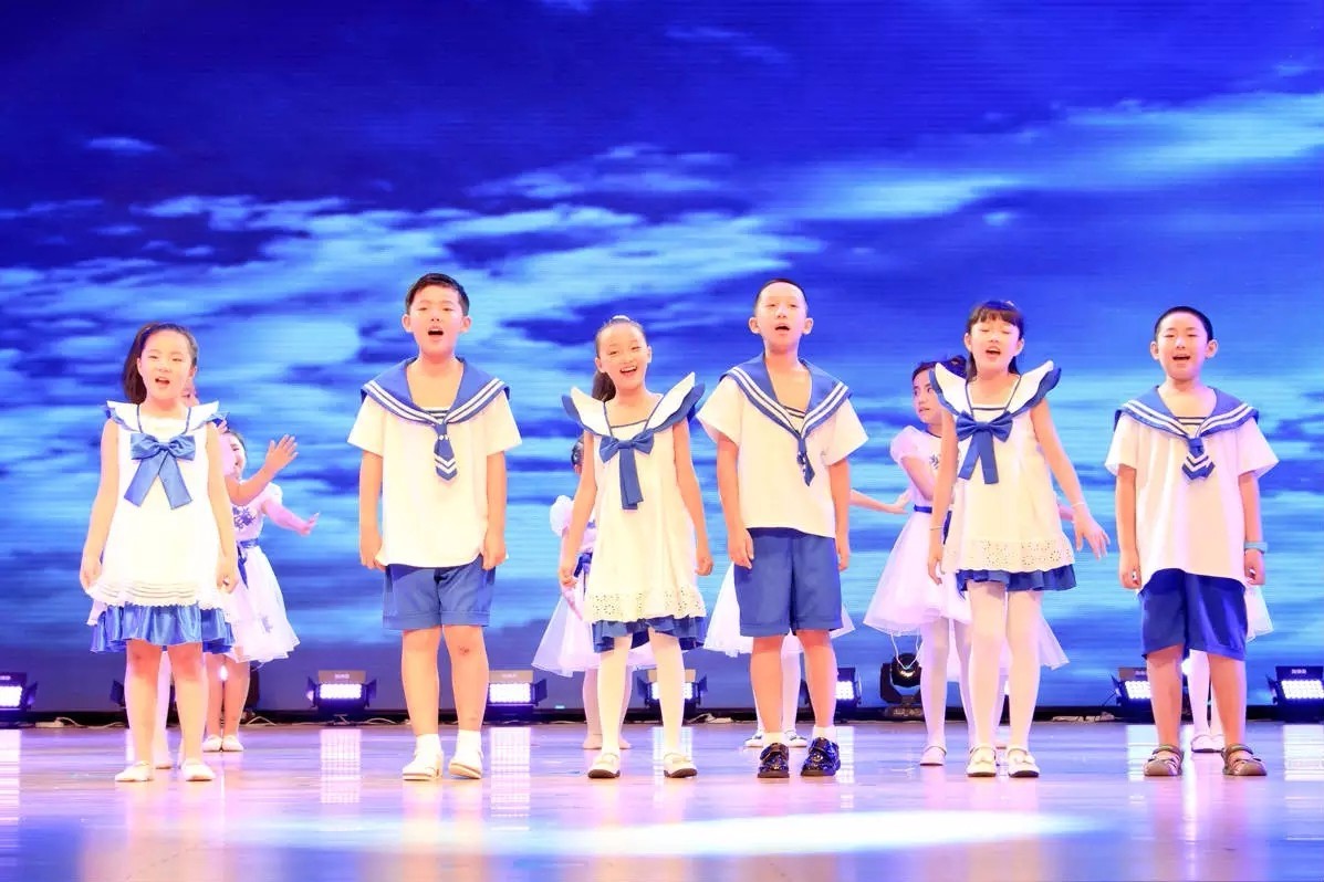 【免费体验】苏州广电少儿歌唱表演班:唱歌,表演的