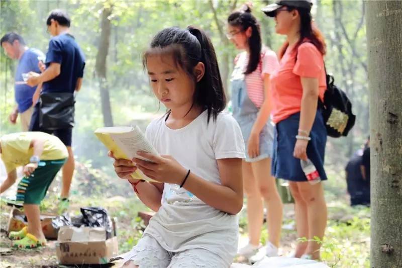 新疆阿克苏地区柯坪县盖孜力克镇玉斯屯巴格勒格村5名维吾尔族大学生