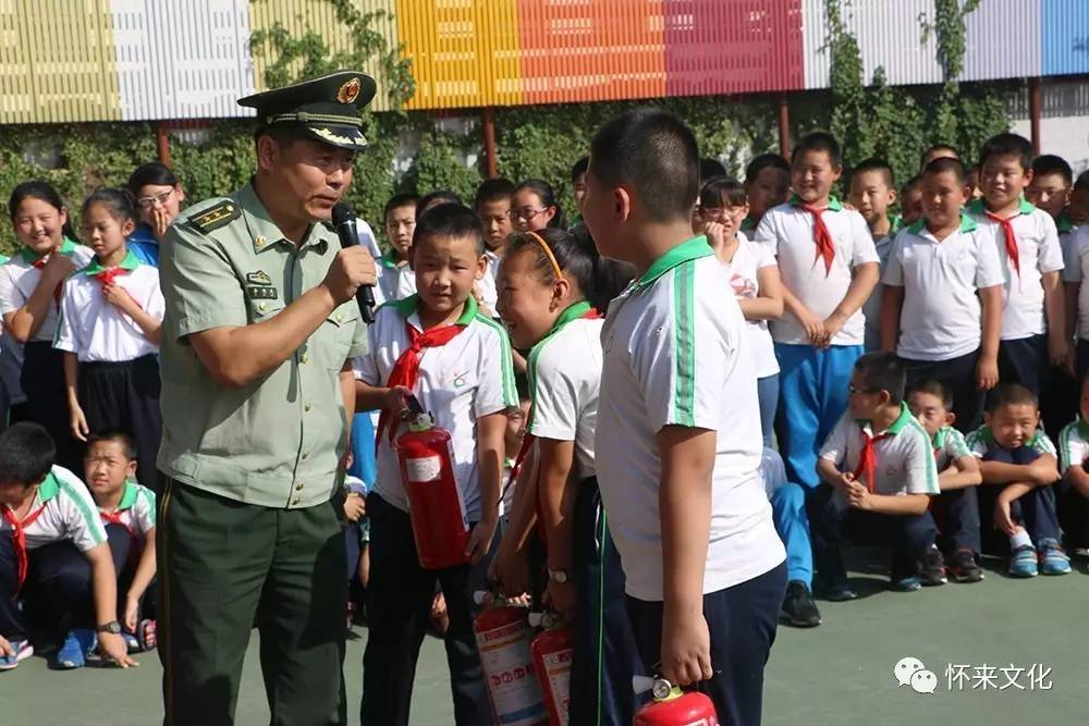 沙城第六小学开学第一课消防进校园