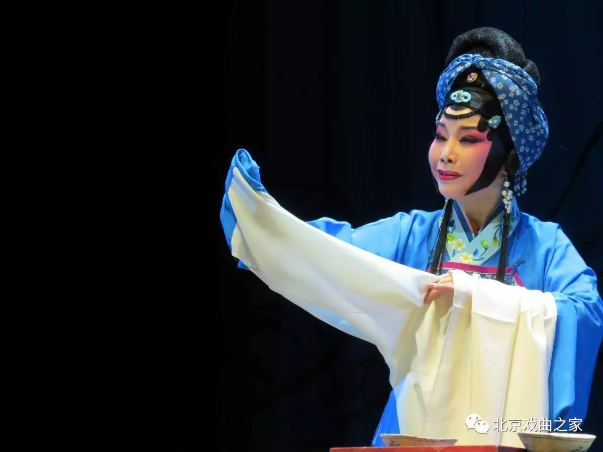 张艳萍:我们豫剧的《琵琶记》从2012年五月份首演,到现在已经历时五年