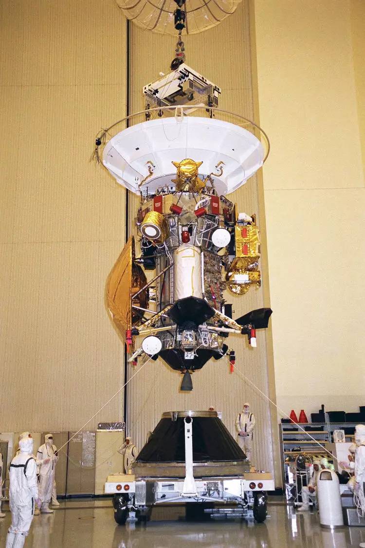 卡西尼-惠更斯探测器的 20 年旅程即将终结,它让我们