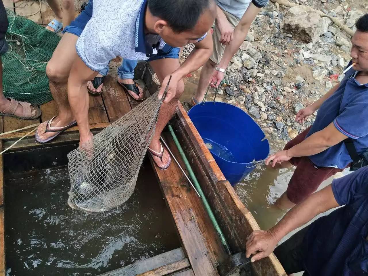 河鲜季到啦!样版农庄隆重试业,新鲜又肥美!小编带你吃