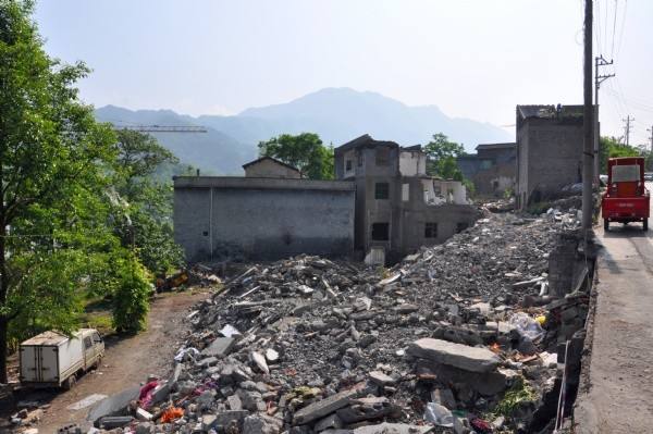 新土地法增新规,农村宅基地建设用地放宽,拆迁方面