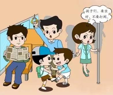 开学季小学生乘坐公交这六个行为很危险