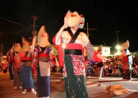 日本的盂兰盆节到底是怎样的节日?日本人一般会怎么过