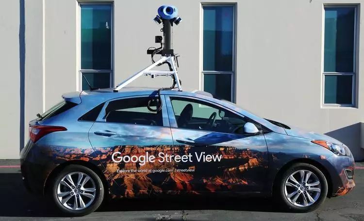 8 年来谷歌首次更新街景相机，增添 AI 加持的新功能