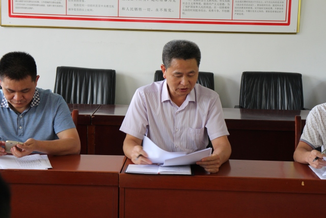 县委常委,组织部部长肖扬权带队到高安镇调研基层组织